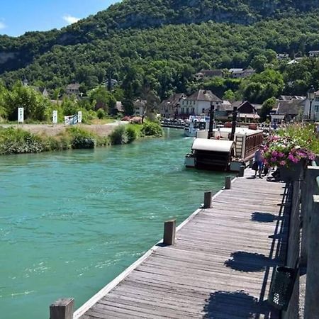 Le Portougais, Chalet A Chanaz, La Petite Venise Savoyarde エクステリア 写真