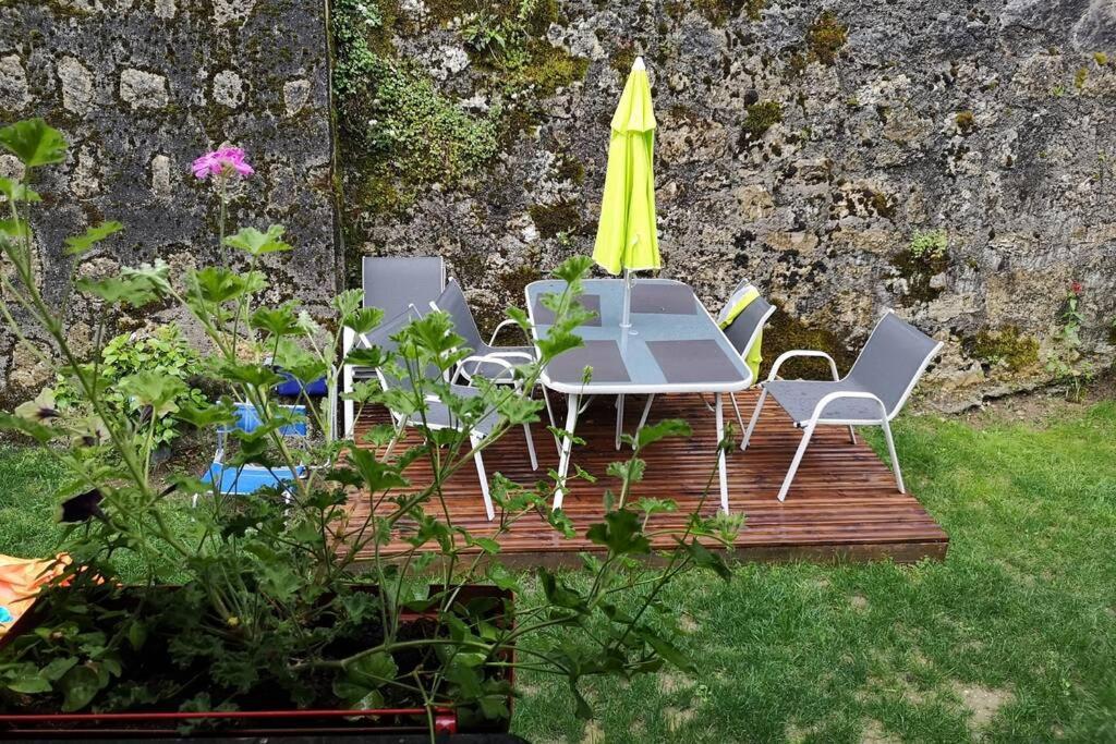 Le Portougais, Chalet A Chanaz, La Petite Venise Savoyarde エクステリア 写真