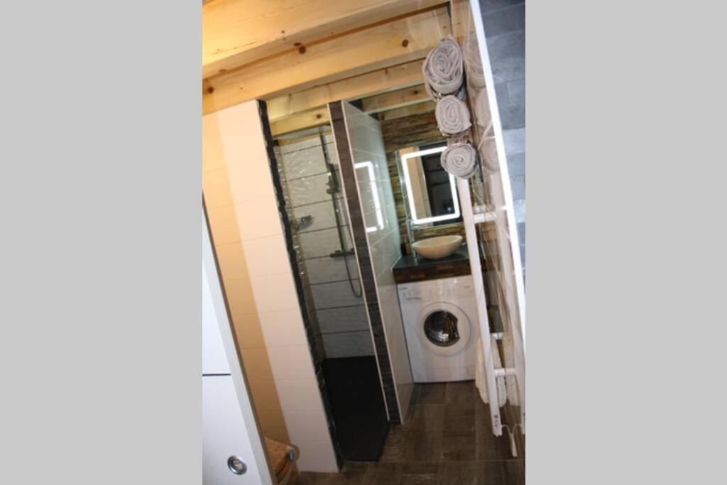 Le Portougais, Chalet A Chanaz, La Petite Venise Savoyarde エクステリア 写真