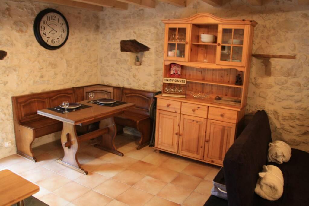 Le Portougais, Chalet A Chanaz, La Petite Venise Savoyarde エクステリア 写真