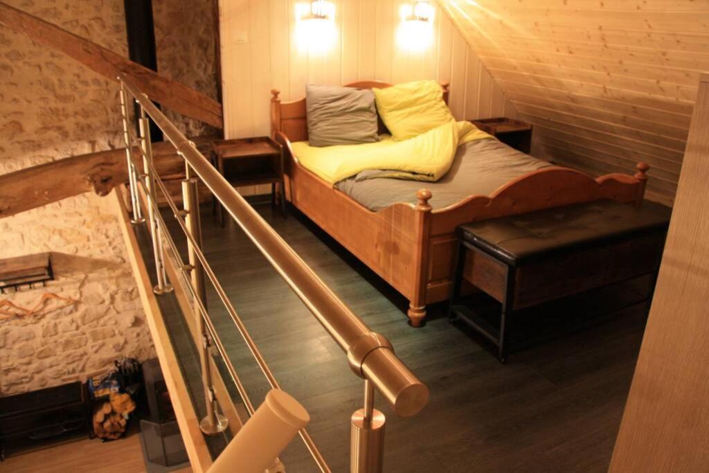 Le Portougais, Chalet A Chanaz, La Petite Venise Savoyarde エクステリア 写真